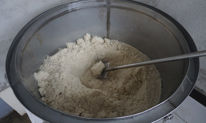 9.1古法大米酿酒艺术-蒸熟的大米饭