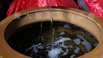 白酒香型到底是怎样产生的？浓香酱香清香等是近代才有的吗