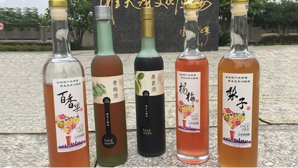 只需简单几步，就可用果酒酿酒设备酿造美味的梨子酒！